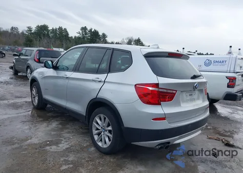 2013 BMW X3 xDrive28I z USA, uszkodzony, nr VIN 5UXWX9C56D0A08855